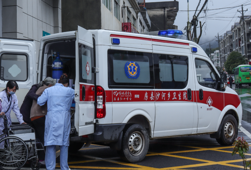 十堰房县：推动“心电一张网”建设 让优质医疗惠及基层群众(图2)